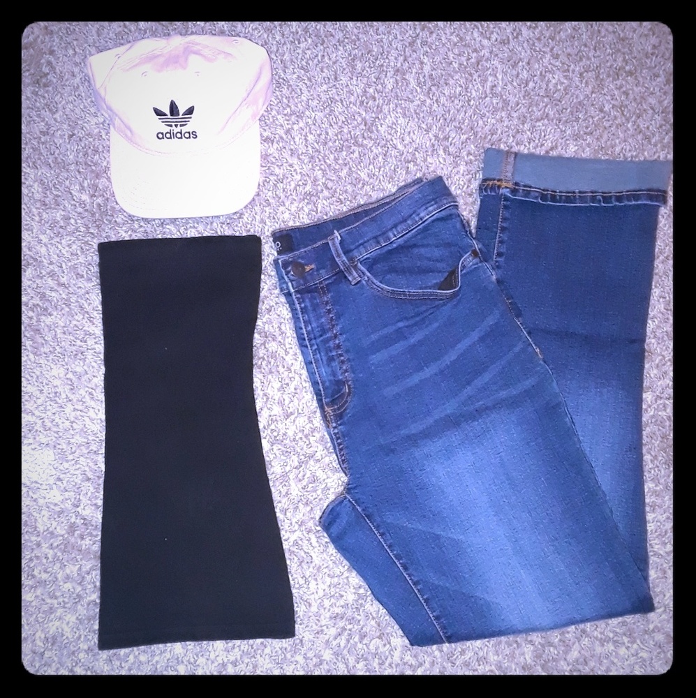 Denim pants & strapless shirt
